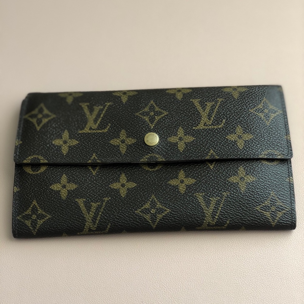 Authentic Louis Vuitton wallet